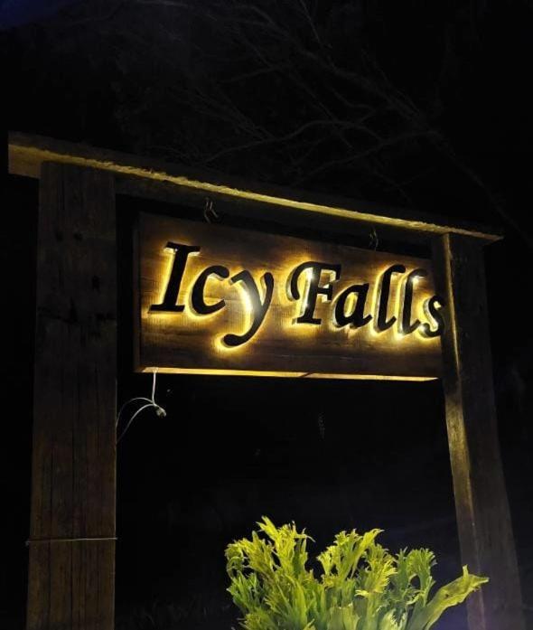 Icy Falls - Ohiya Extérieur photo